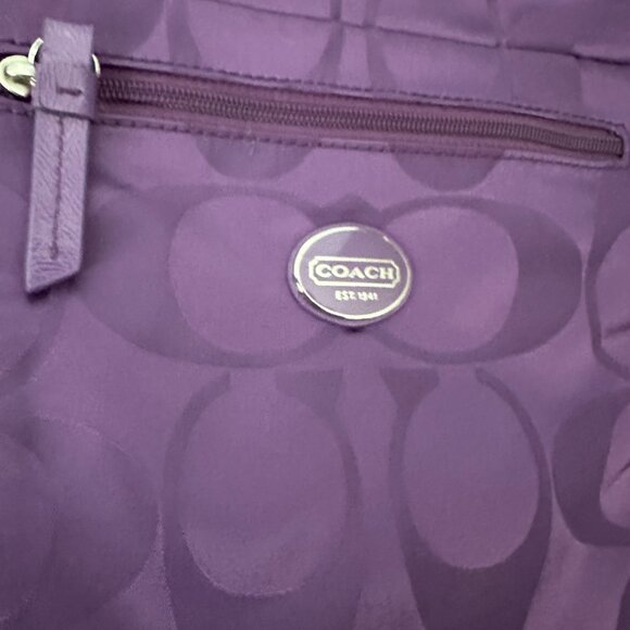 Coach Signature Getaway Purple Nylon File Crossbody Handbag L1380-F77408 - Picture 3 of 9